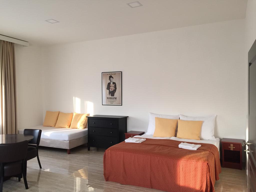 Apartman Za Radnici Вальтице Екстер'єр фото