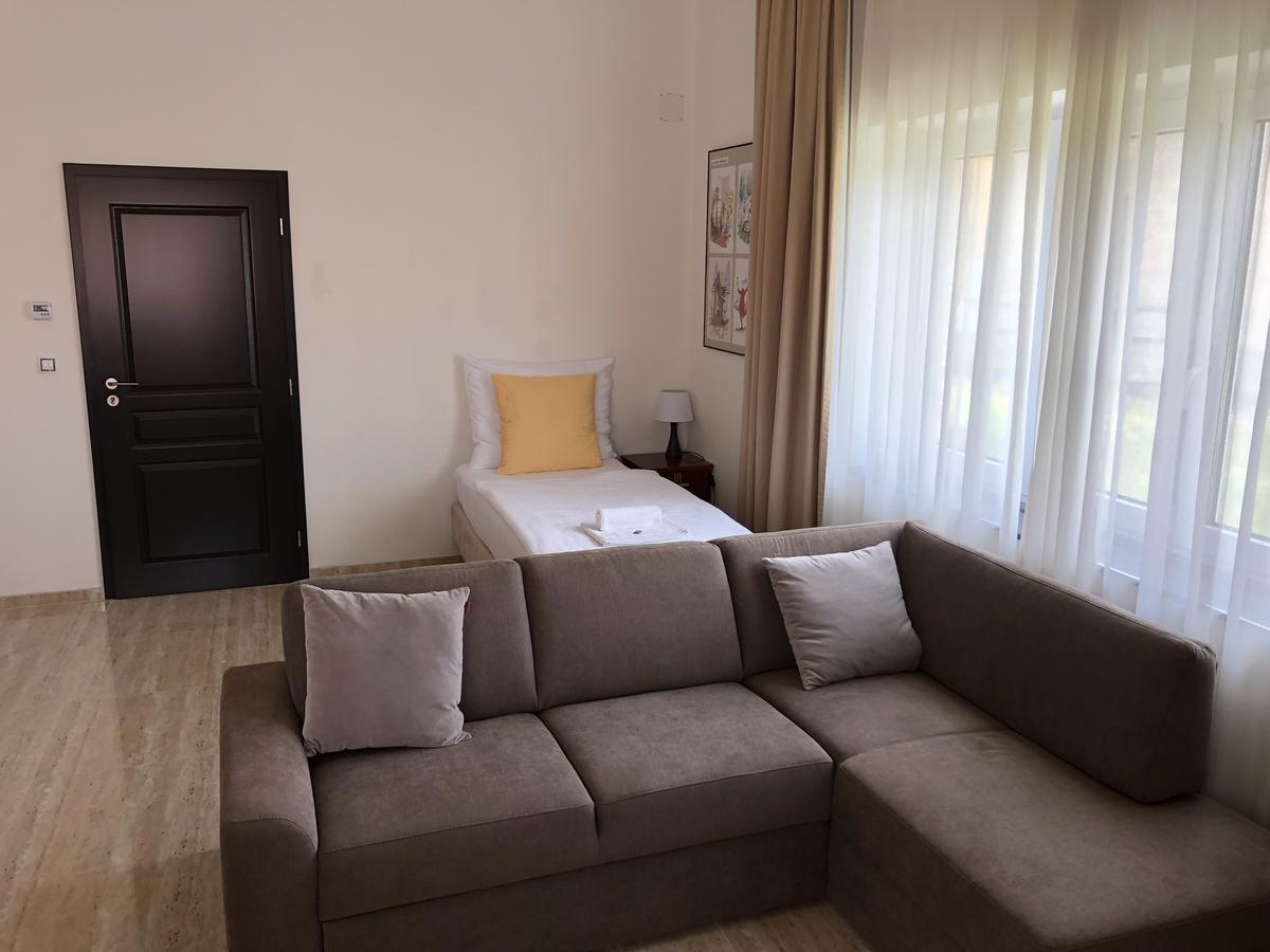 Apartman Za Radnici Вальтице Екстер'єр фото